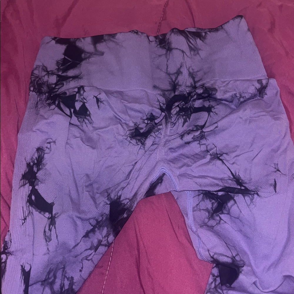 Women's Purple Tie-Dye Leggings - Picture 7 of 9